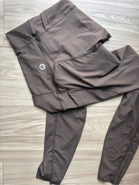 High-Waist Sculpting Leggings in Chocolate Brown